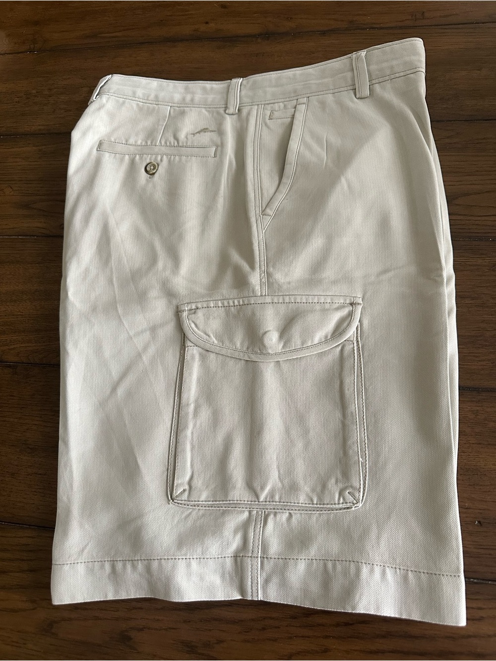 Tommy Bahama Cream Cargo Shorts with Front Flap Pocket